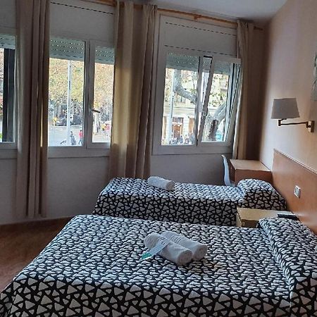 Hostal Rio De Castro Βαρκελώνη Εξωτερικό φωτογραφία