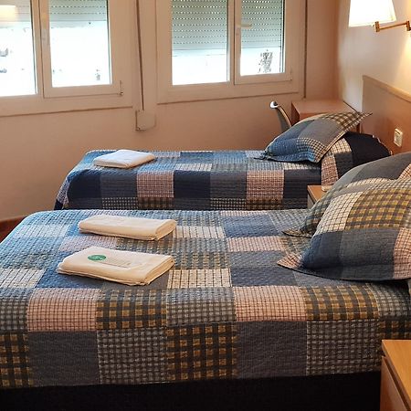 Hostal Rio De Castro Βαρκελώνη Εξωτερικό φωτογραφία