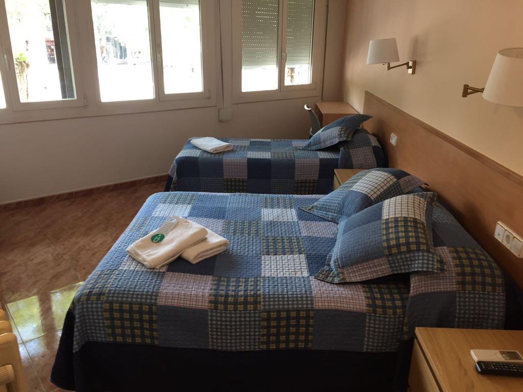 Hostal Rio De Castro Βαρκελώνη Εξωτερικό φωτογραφία