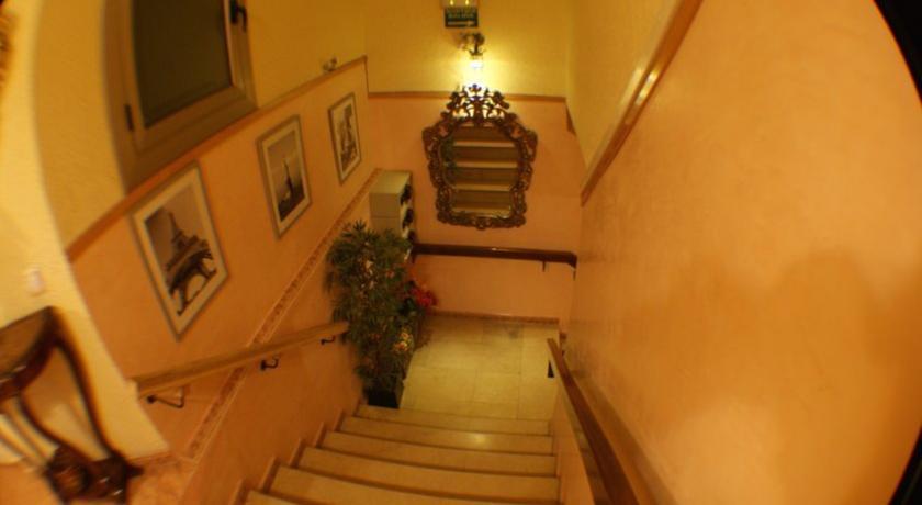 Hostal Rio De Castro Βαρκελώνη Εξωτερικό φωτογραφία