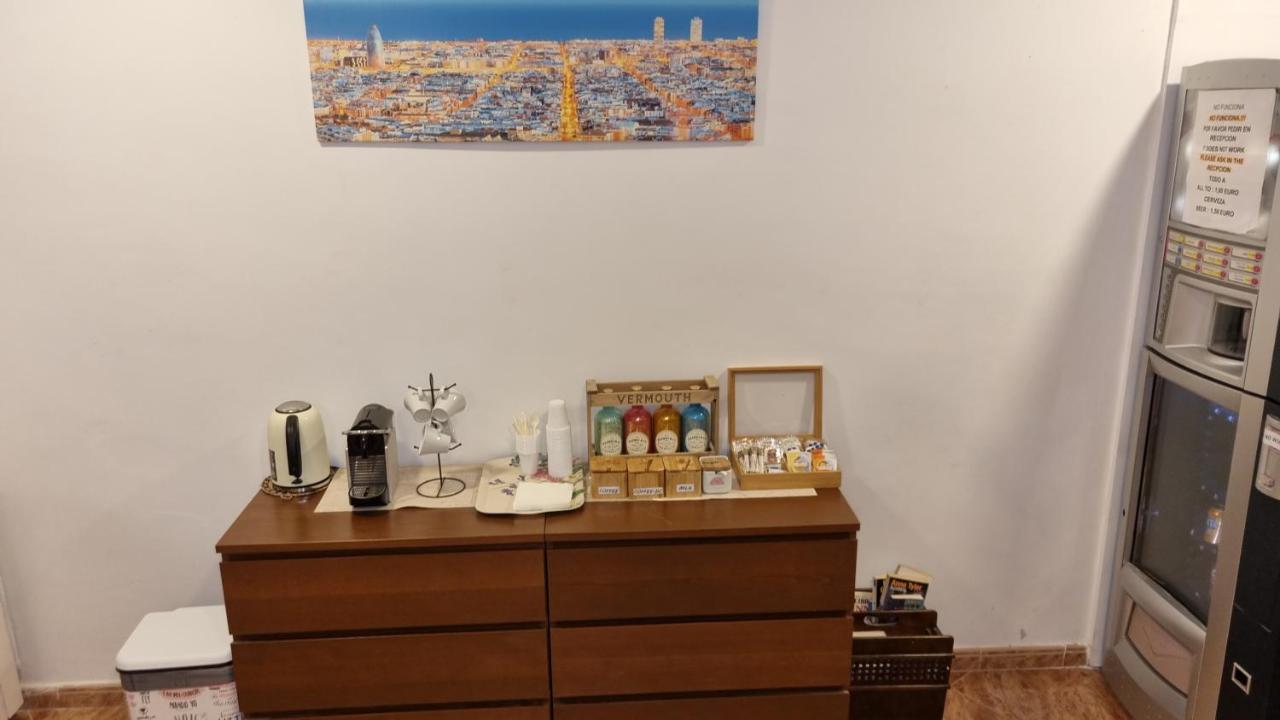 Hostal Rio De Castro Βαρκελώνη Εξωτερικό φωτογραφία