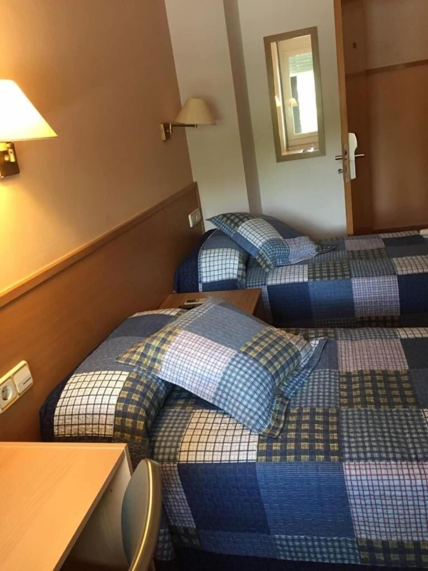 Hostal Rio De Castro Βαρκελώνη Εξωτερικό φωτογραφία