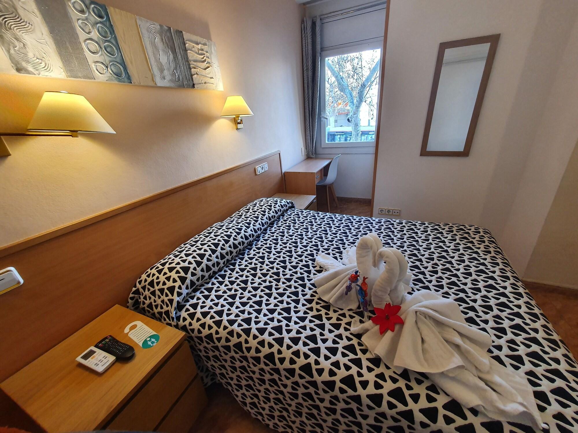 Hostal Rio De Castro Βαρκελώνη Εξωτερικό φωτογραφία